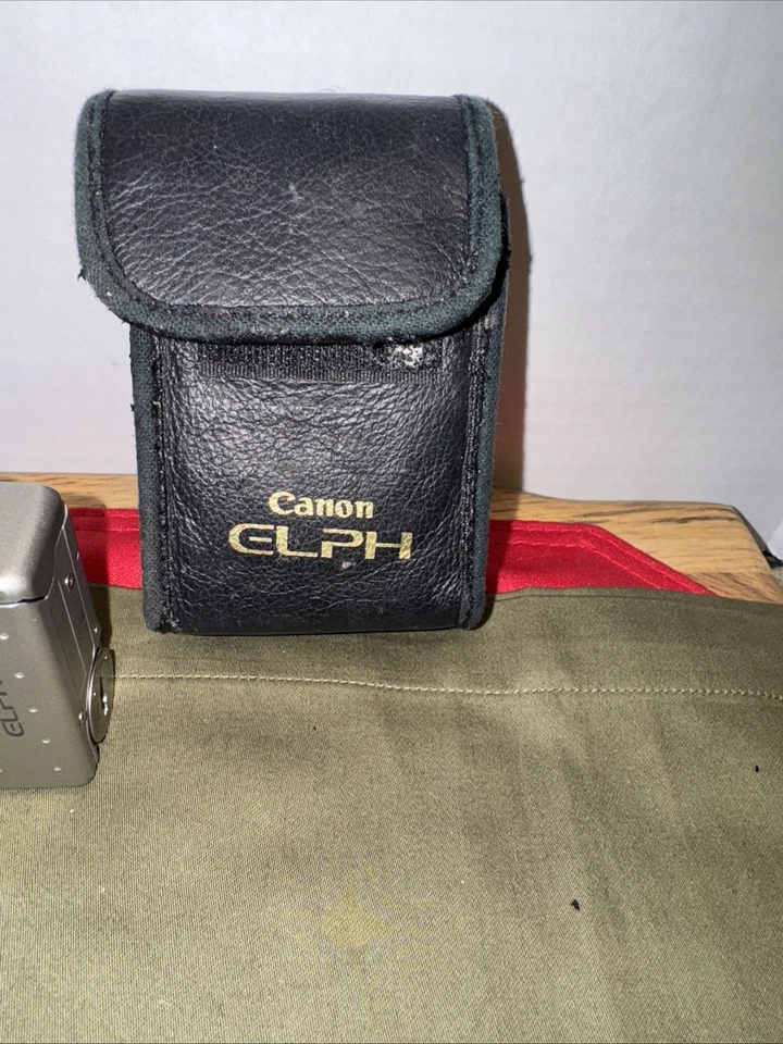 Canon compact film camera ELPH Zoom Lens 24-48mm 1:4.5-6.2 Tested includes Case - Image 3 of 4