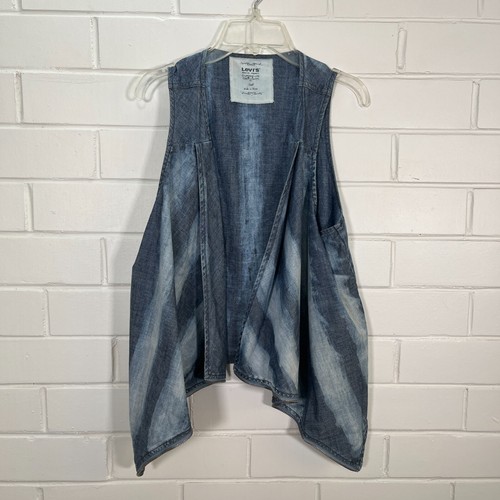 Levi’s Striped Vest S Blue Faded Cotton Layer Denim Look Boho Coastal Chic Style - Picture 3 of 21