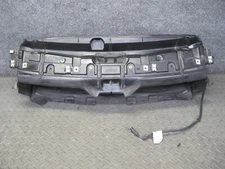 2015-2020 BMW F82 F83 M4 ENGINE RADIATOR AIR GUIDE DUCT 8054117