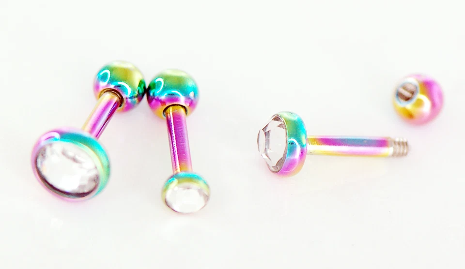 Piercing 3 piezas 16G 3,4,5 mm transparente C.Z titanio triple hélice, tragus/cartílago    Foto 2 de 4