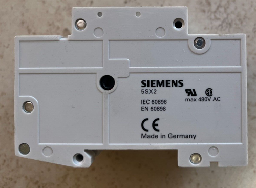 SIEMENS Miniature Circuit Breaker 5SX2 325-8, 3 pole, 400VAC, 25A, molded case - Picture 2 of 3