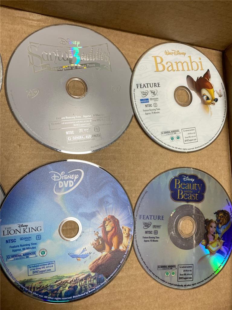 輸入盤　DVD　Babadô Novo 　ババド・ノーヴォ Walt Disney Loose DVD Lot (8), Bambi, Peter Pan, Home on the Range
