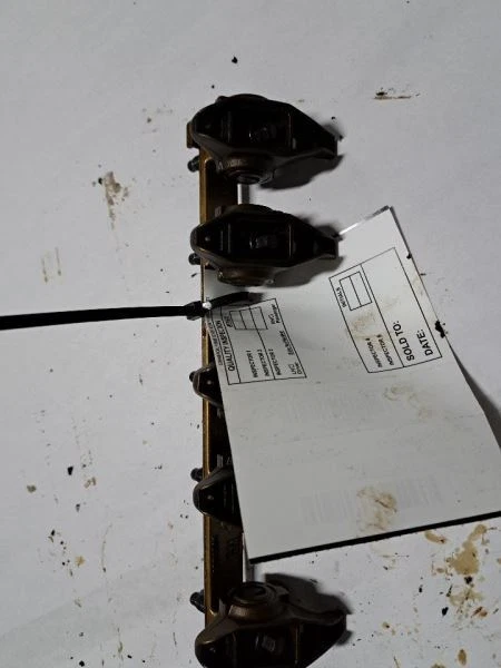 RIGHT SIDE ROCKER ARMS  FOR GMC YUKON 2002 - Image 2 of 4