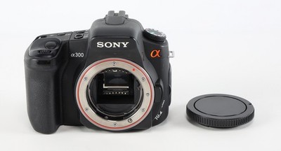 Sony Alpha a300 DSLR Camera Body, Black {10.2MP} (Parts/Repair)