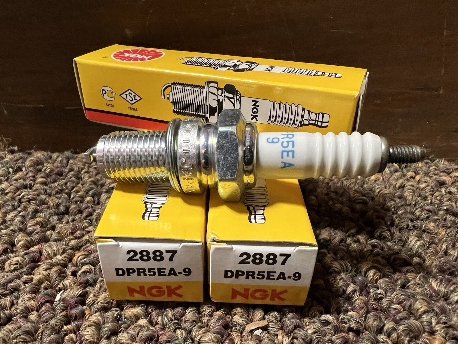 New 3 Pack Genuine NGK 2887 Spark Plug DPR5EA-9