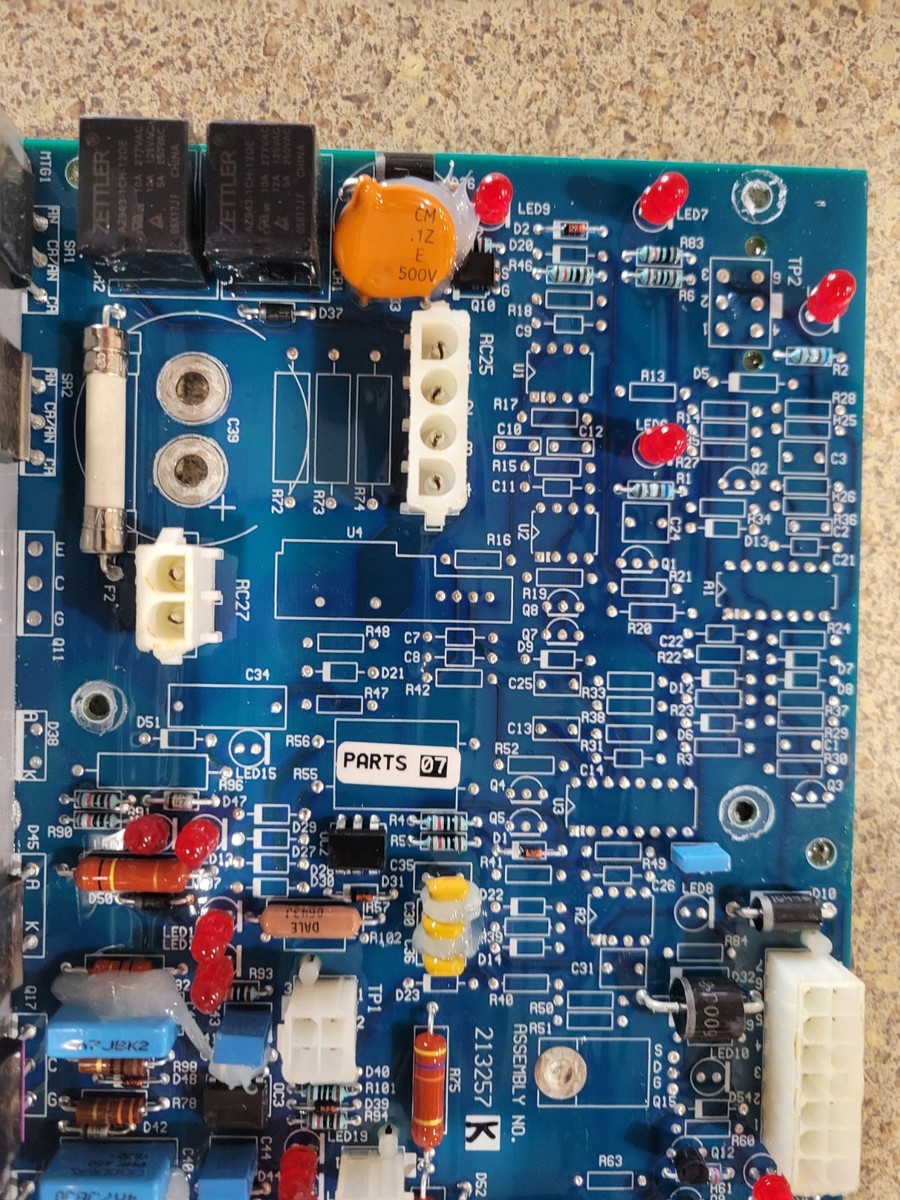 MILLER PART#213257 TRAILBLAZER 302/275DC CIRCUIT CARD ASSLY. NEW