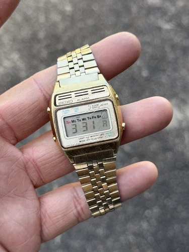 Vintage Seiko A134-5000 LCD Alarm Chronograph Working Original Bracelet