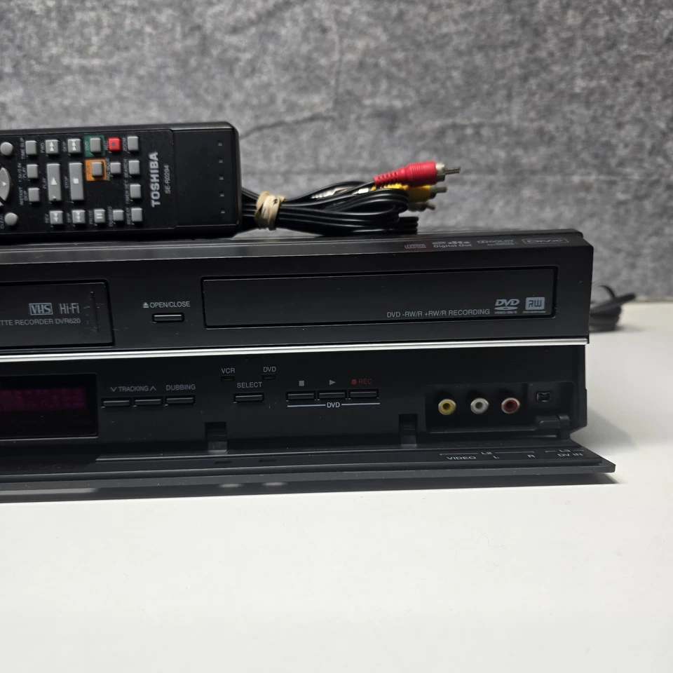 Toshiba DVR620KU DVD Recorder VCR Combo Dubbing Transfer VHS to DVD with Remote - Image 4 of 4