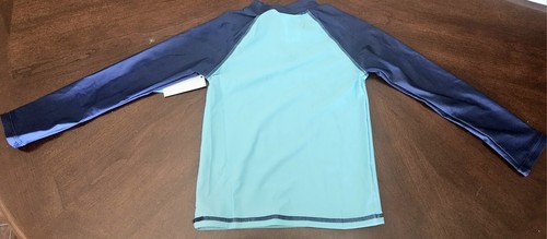 New Boys Size XS(4/5) Long Sleeve Shark Rashguard and Swim Trunk Set - Picture 3 of 8