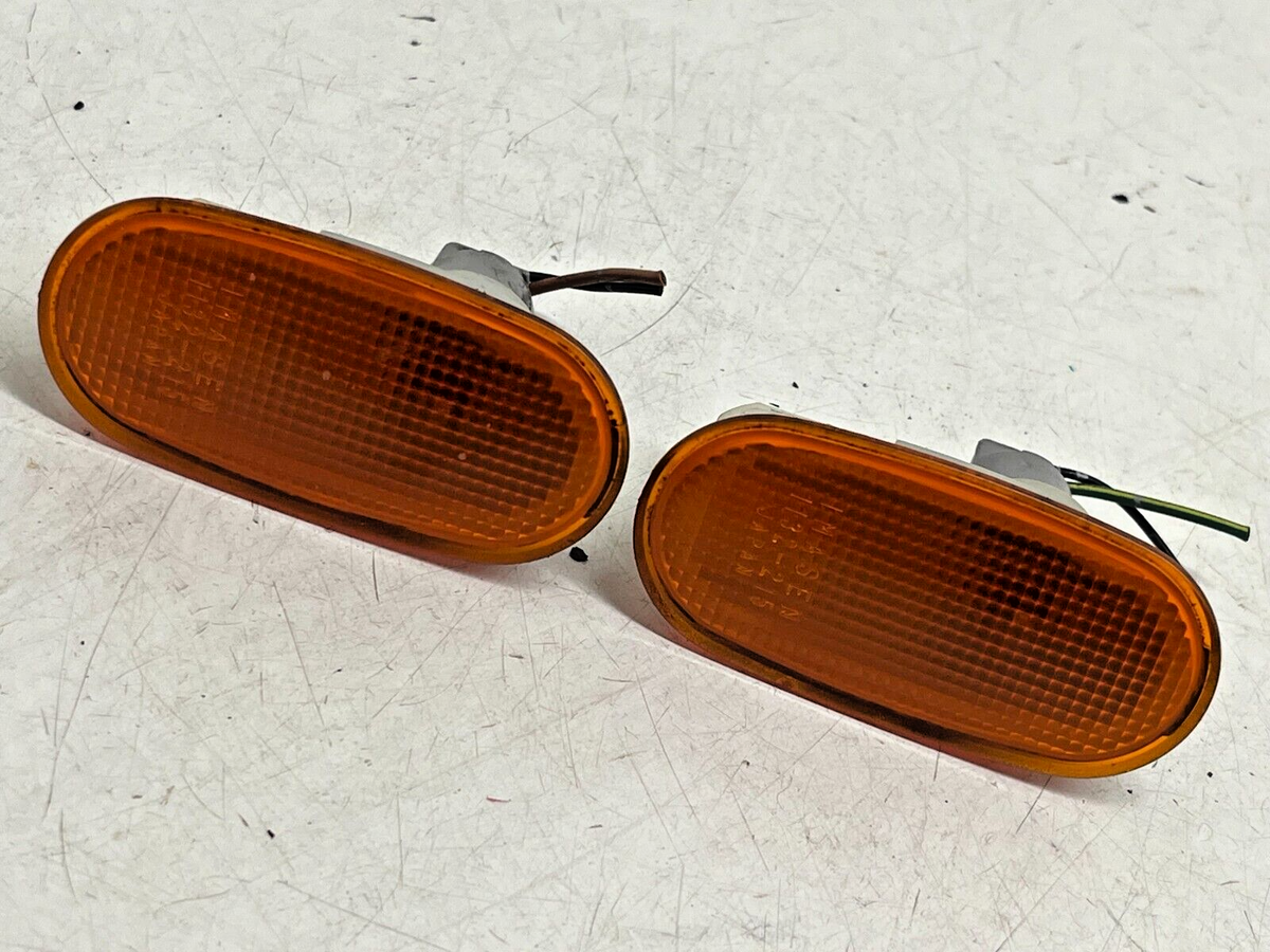 JDM MITSUBISHI LEGNUM WAGON EA1A EC5W FRONT FENDER SIDE MARKER