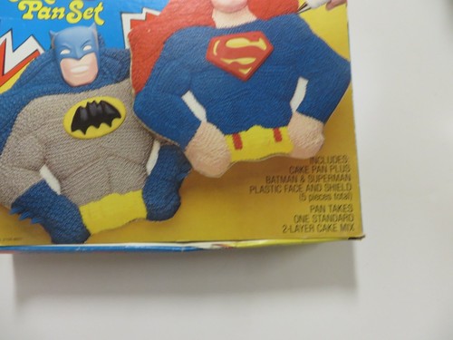 Vintage 1977 SUPERMAN SPIDERMAN Wilton Cake Pan Original Box 100% COMPLETE - Picture 2 of 8