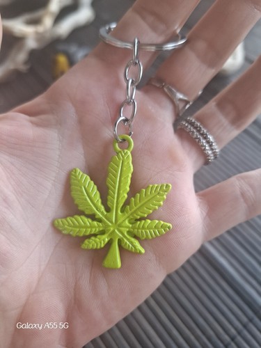 Porte clef feuille de cannabis - métal Vert - longueur 10 cm. - Picture 2 of 4