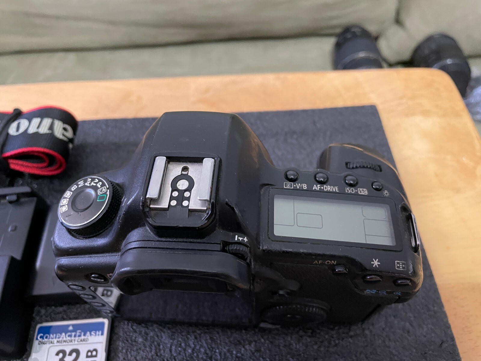 Canon EOS 5D Mark II 21.1 MP Digital SLRCamera + 3 Lens BUNDLE + 2 CF