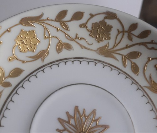 Antique Royal Vienna Beehive Mark Porcelain Gold Filigree Floral Cup & Saucer - Picture 3 of 5