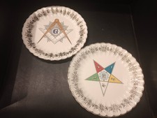 2 Vintage Eastern Star Masonic Freemason 23k Gold Trimmed 10” Plates Made in USA