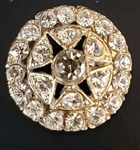 4 Matching Crystal Star Patterned 1" Shank Buttons.  2 Buttons Have Broke Shank.
