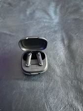 Soundcore P40i Wireless Earbuds Noise Cancelling 2-in-1 Phone Stand Case