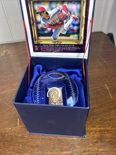 Shohei Ohtani Fanatics MLB DEBUT ROOKIE GAME USED DIRT CRYSTAL BASEBALL 3/29/18 - Picture 6 of 12