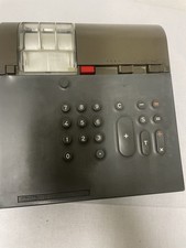 Calcolatrice Olivetti Divisumma 28 Matricola n. 0330303, in produzione dal 1973.