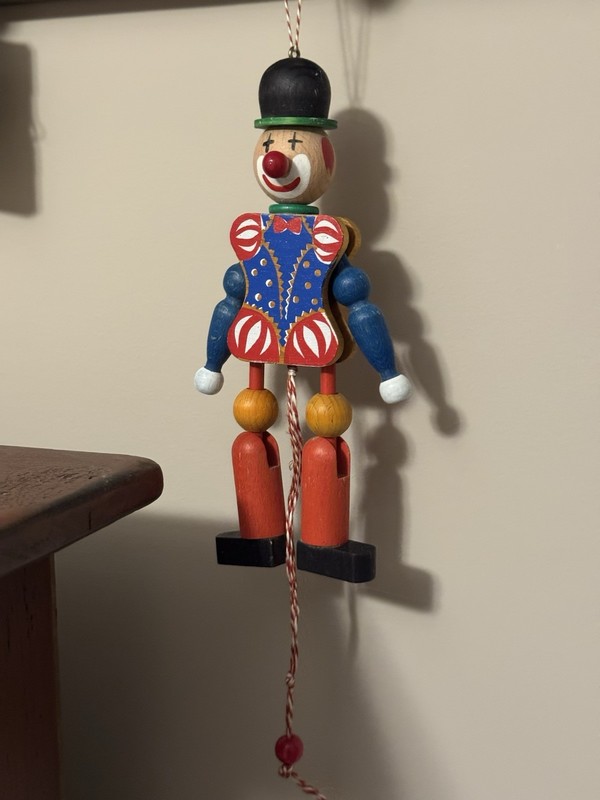 Rare 50’s Vintage Pull-String Jumping Toy Painted Circus Clown, Wooden (8 in)