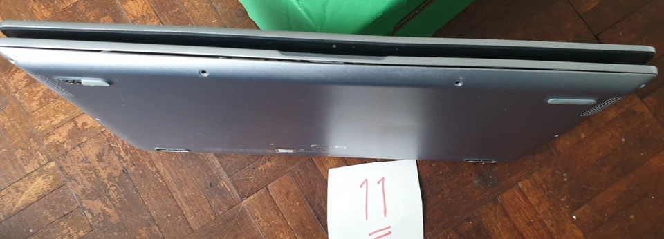 ASUS Vivobook 14 Laptop K403F / 8th GEM / DAMAGED SCREEN / For parts/ Faulty - Image 4 of 4