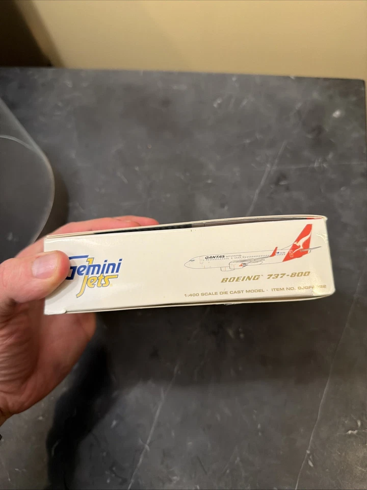 Boeing 737-800 Gemini Jet Qantas 1:400 com winglets - Imagem 3 de 4
