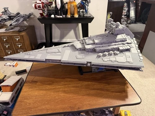 LEGO Star Wars: UCS Imperial Star Destroyer (75252) - Used Built