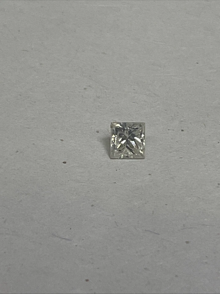 Natural .25 Carat G Princess Si3 Natural Loose Diamond 3.3 2.4 Mm - Image 2 of 3