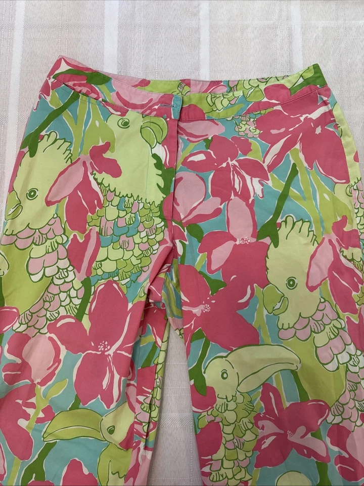 2 Pantalones al tobillo elásticos vintage Lilly Pulitzer Parrots in Paradise rosa y verde 4P Foto 2 de 4