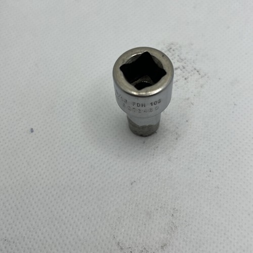 Snap-on Tools USA 3/8 Drive 5/16" SAE 12PT Chrome Socket FDH100 - Picture 3 of 4
