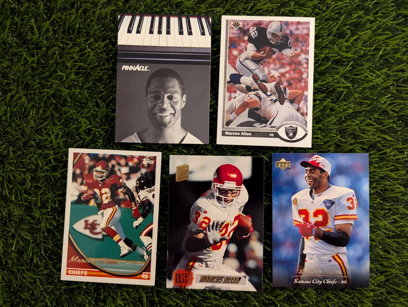 Marcus Allen Card Lot (5) - 1991-95 Pinnacle, Topps & Upper Deck - HOF