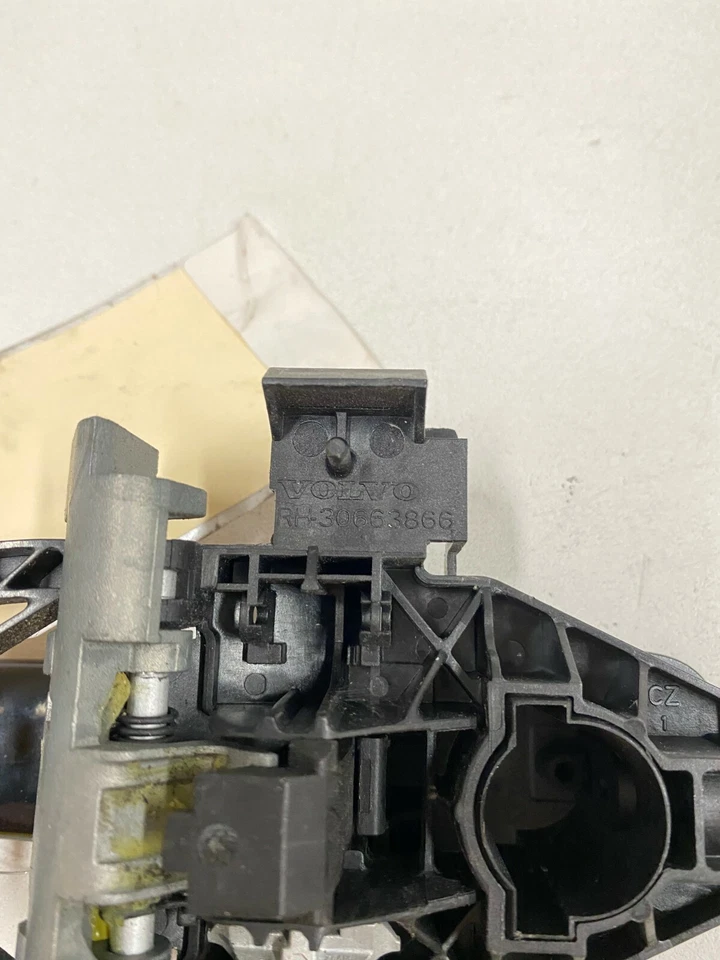 Manija de puerta exterior trasera izquierda Volvo S40 2005-2007 sedán 30663866 #A3 Foto 4 de 4