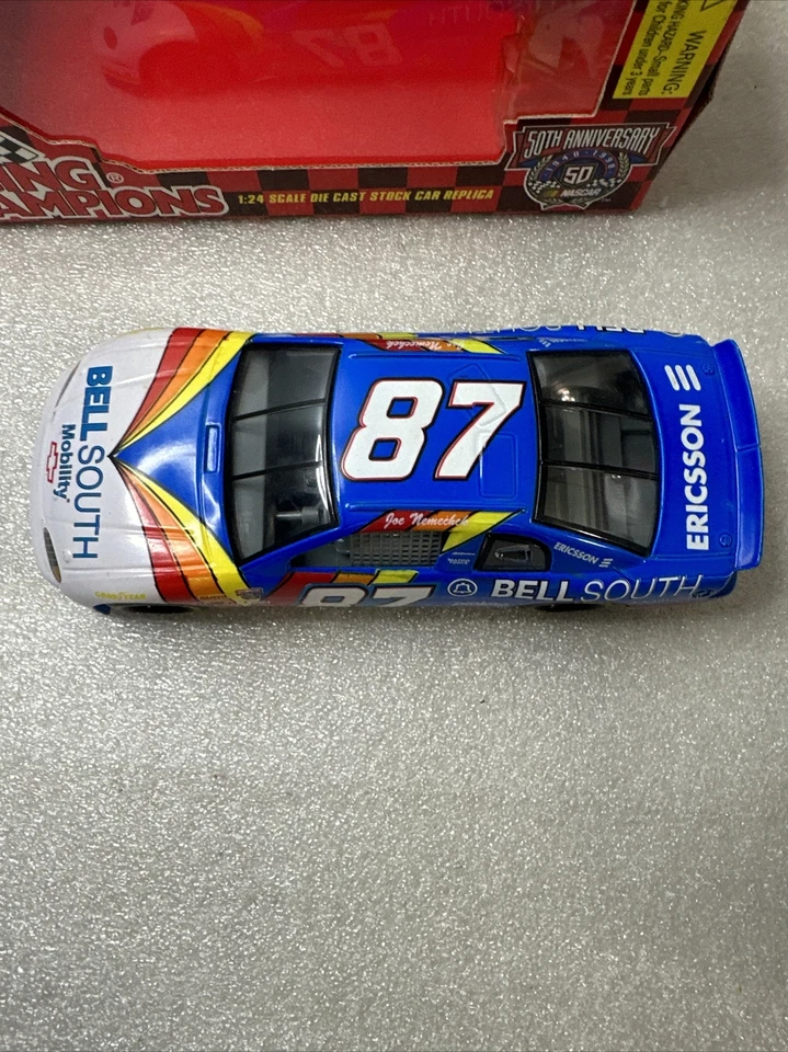 Racing Champions NASCAR #87 1997 Bell South 1:24 Die Cast Stock Car Foto 2 de 4