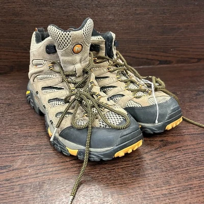 Merrell Brown 11.5 US Hiking Shoes & Boots for Men for sale  display picture 3