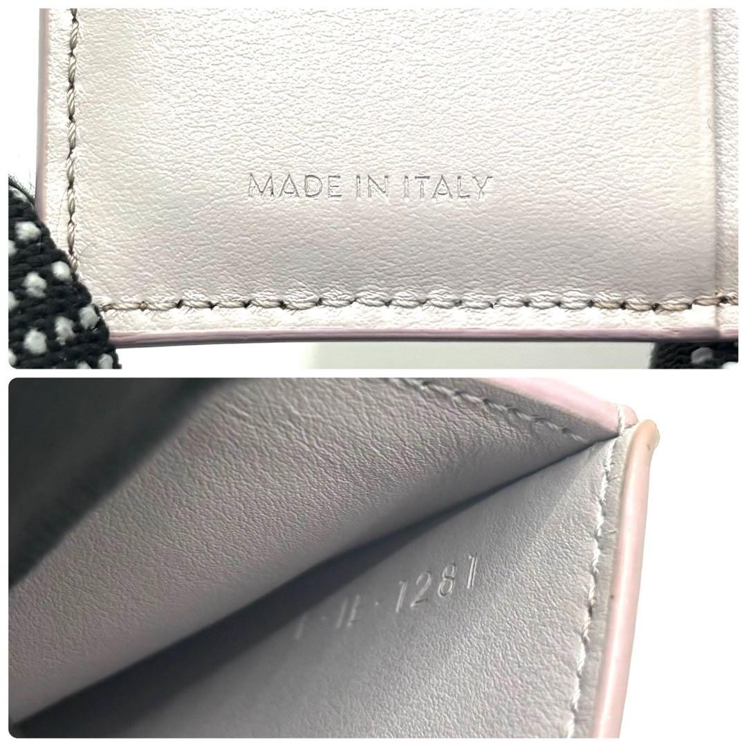 Model Complete Accessories CELINE Two Fold Wallet… - image 12