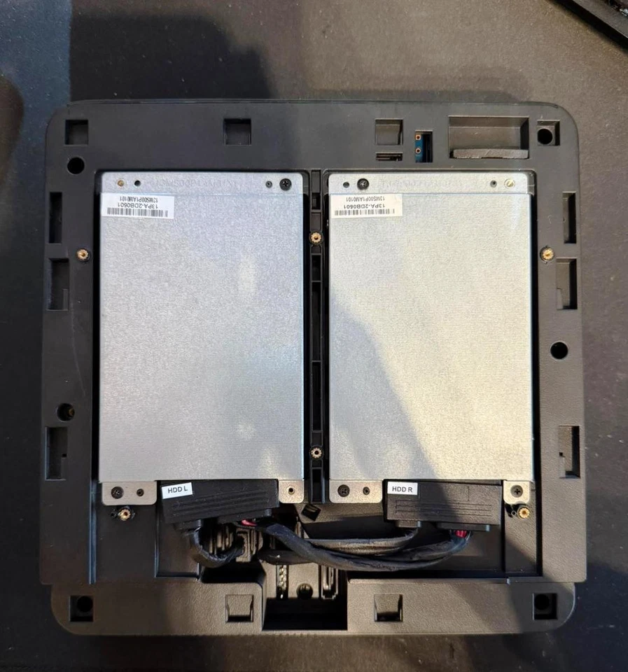 Asus Vivo Mini PC 512 SSD 16 GB RAM i3 - Immagine 4 di 4