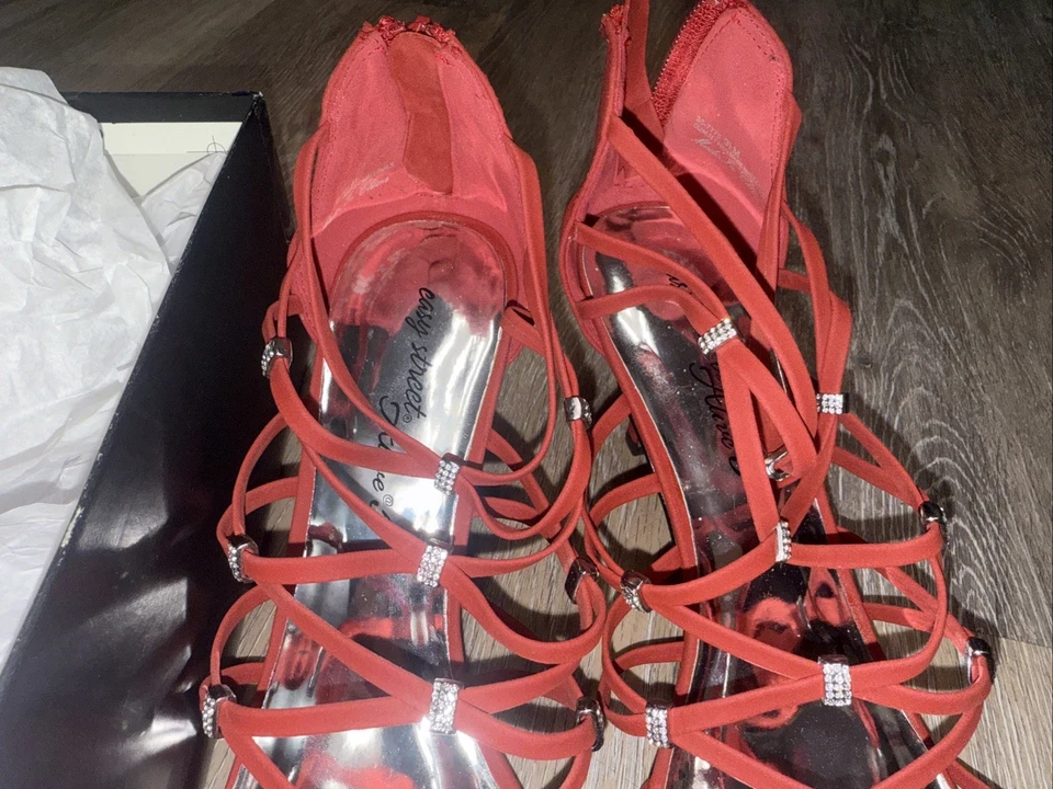 Tacones Easy Street rojos con tiras cremallera en la espalda punta abierta con caja talla 9,5 M cuero Foto 4 de 4