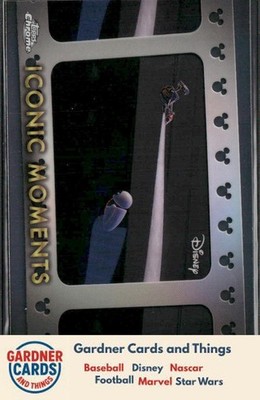 2025 Topps Chrome Disney WALL-E and EVE's Space Walk WALL-E Iconic Moments