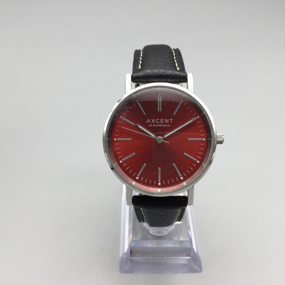 Relógio unissex Axcent Of Scandinavia 36mm mostrador vermelho couro preto X7800 nova bateria - Imagem 2 de 4