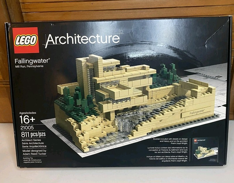 LEGO Architecture Fallingwater 21005 New Sealed Retired Building Set