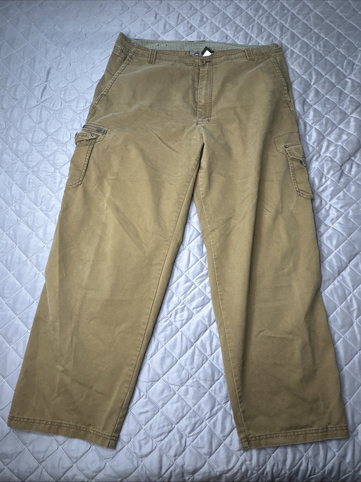 Picture 2 of 8