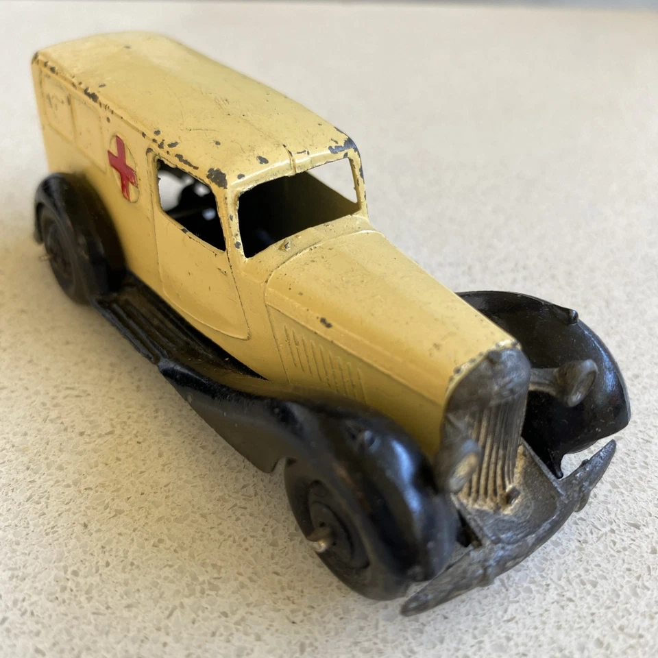 Dinky 30f Emblema Cruz Roja Años 30 Ambulancia Post Primera Guerra Mundial Completo Bonita Pátina De Colección Foto 4 de 4
