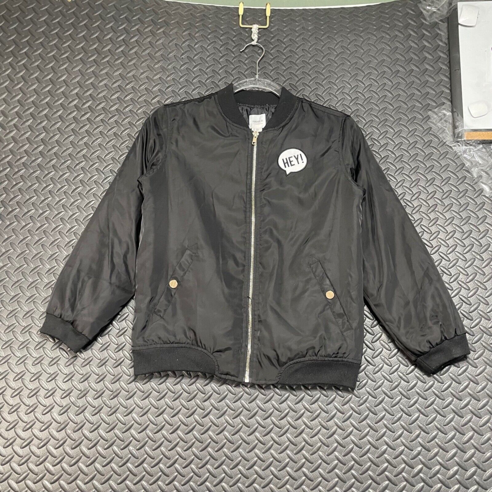 Picture 1 of 9