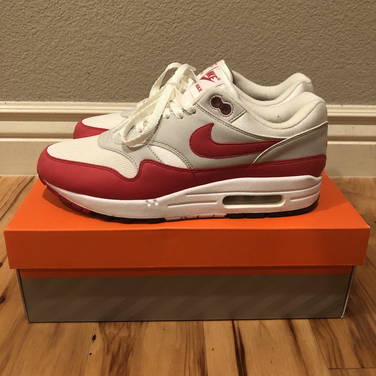 Size 9.5 - Nike Air Max 1 OG Anniversary 2017 - 908375-103