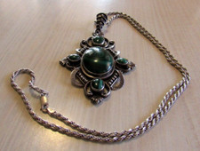 Beautiful Sterling Silver and Malachite Necklace 