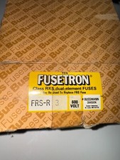 LOT OF 10 FUSES 7 FUSETRON 3 GOULD 3 AMP FUSES TIME DELAY DUAL ELEMENT.