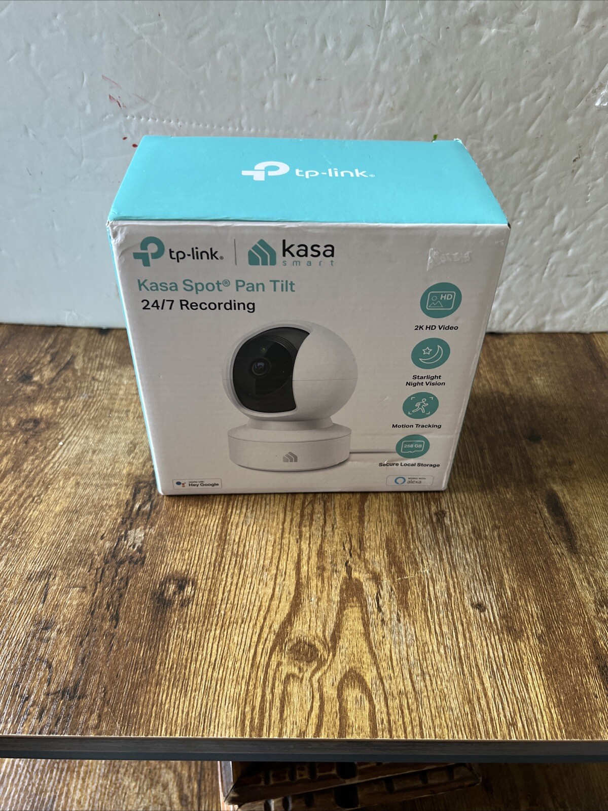 New TP-Link KC410S V1.8 Kasa Spot Pan Tilt 2K 4MP  Smart WiFi IP Security Camera