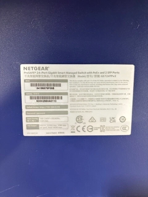 Conmutador administrado inteligente Gigabit de 24 puertos NETGEAR GS724TP v2 con PoE+ Foto 3 de 3
