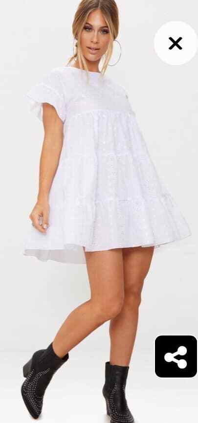 BRAND NEW Ltd Edition BOOHOO BRODERIE ANGLAISE SMOCK DRESS COMPLETELY SOLD-OUT