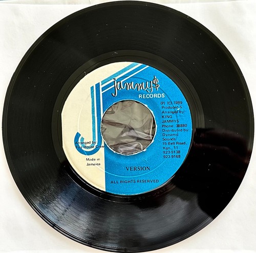 GREGORY ISAACS Heng On / Version EX 7" 45 RPM - Original 1989 Jamaican Press - Picture 2 of 2